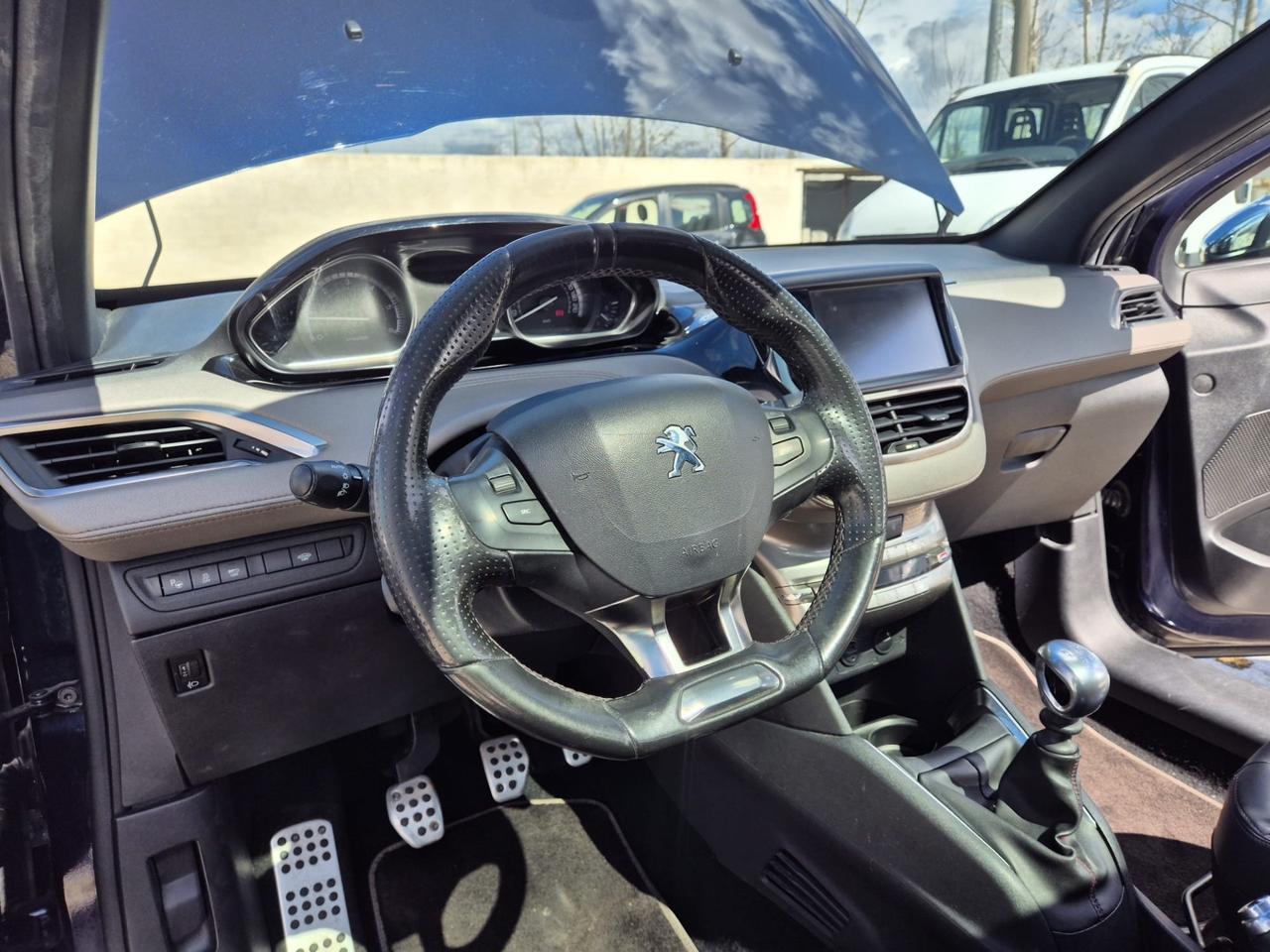 Peugeot 208 GT 1.6 e-HDi 115 CV TETTO PANORAMICO