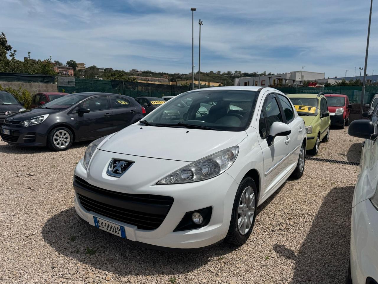 Peugeot 207 1.4 HDi 70CV 5p. Active
