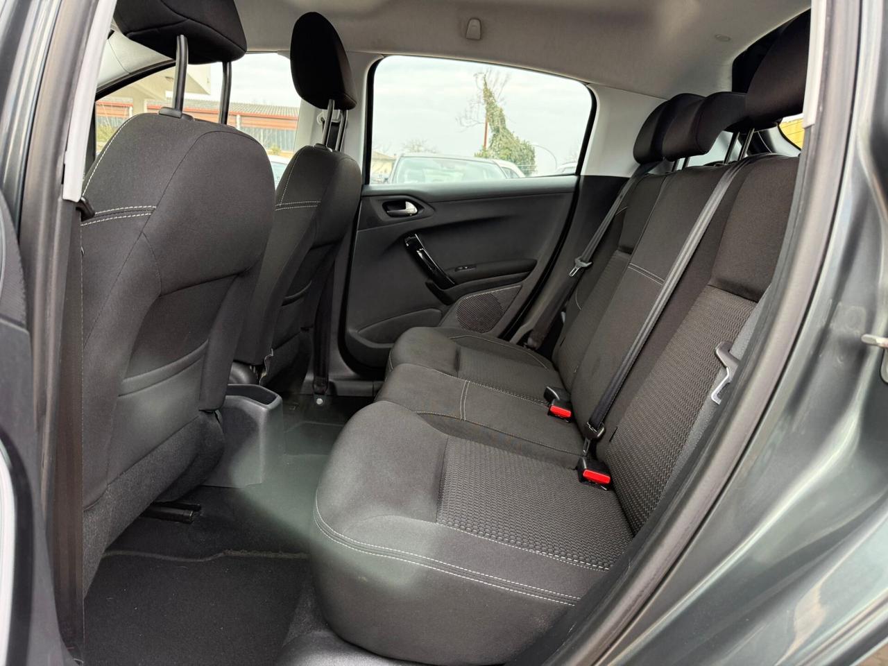 Peugeot 208 BlueHDi 75 5 porte Allure