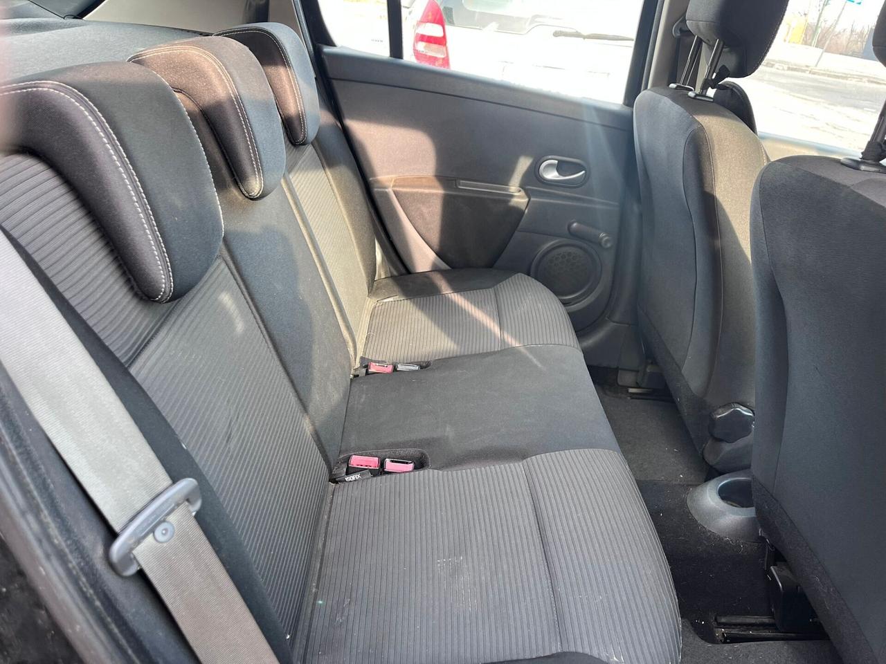 Renault Clio 1.2 16V 5 porte GPL Dynamique