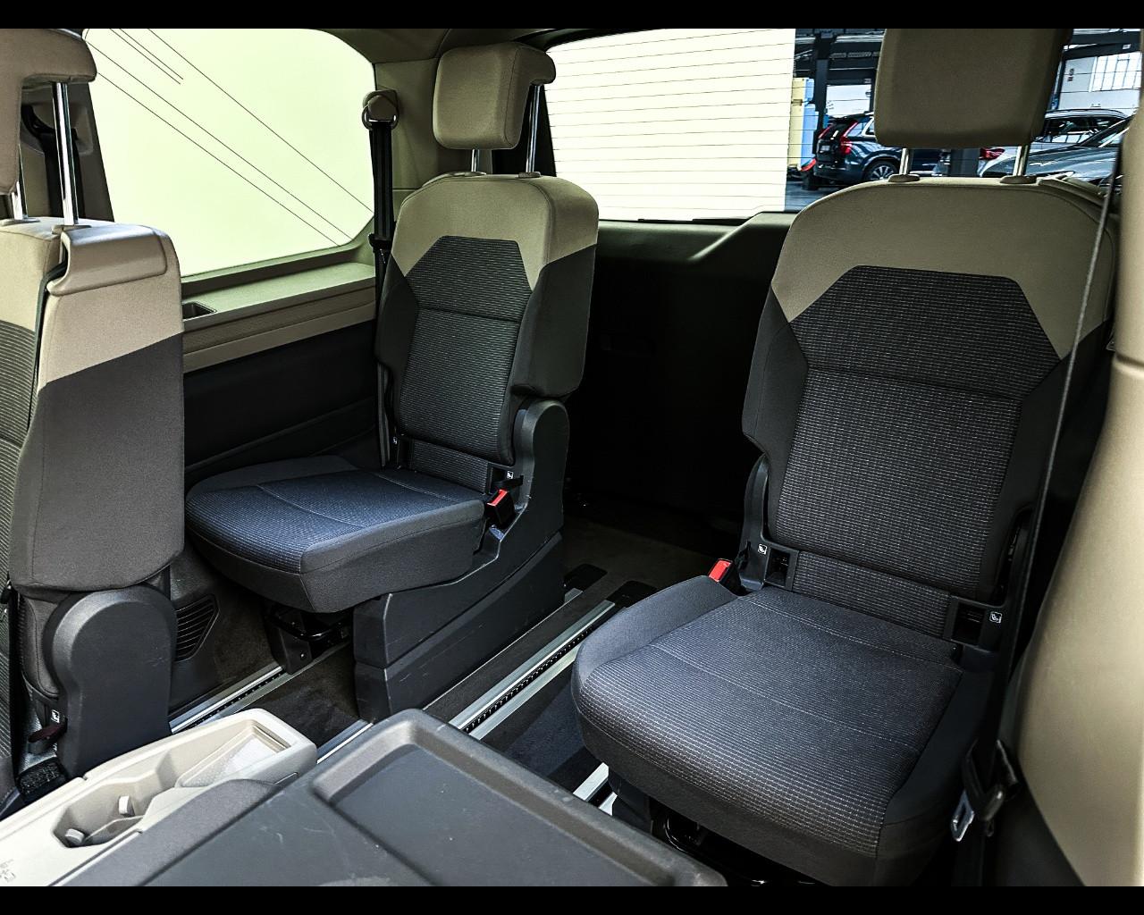 VOLKSWAGEN Multivan 7ª '21-> - Multivan 2.0 TDI 150CV DSG Space