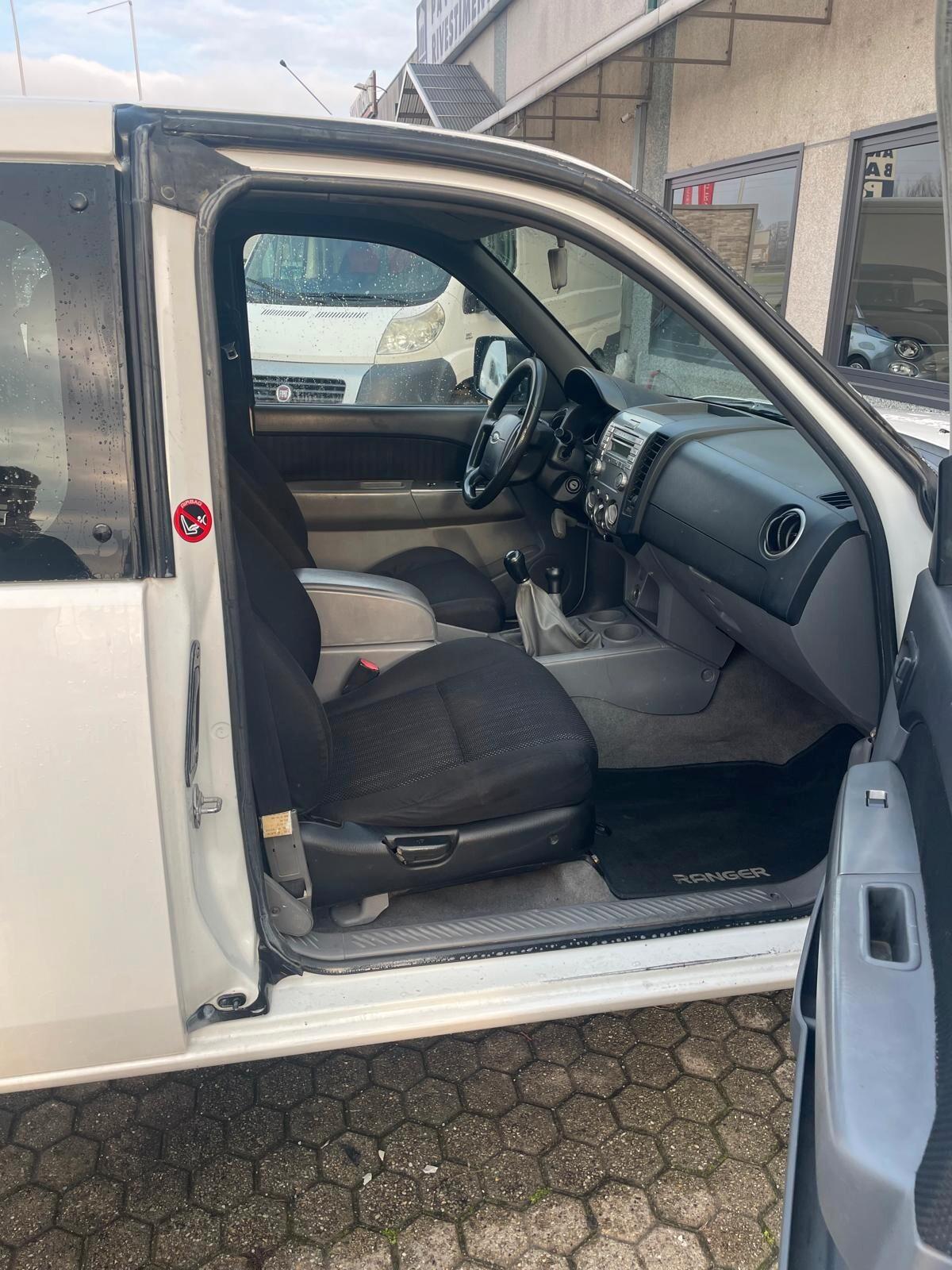 Ford Ranger 2.5 TDCi Super Cab XL 4p.ti