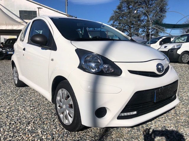 Toyota Aygo 1.0 12V VVT-i 3 porte Lounge Connect