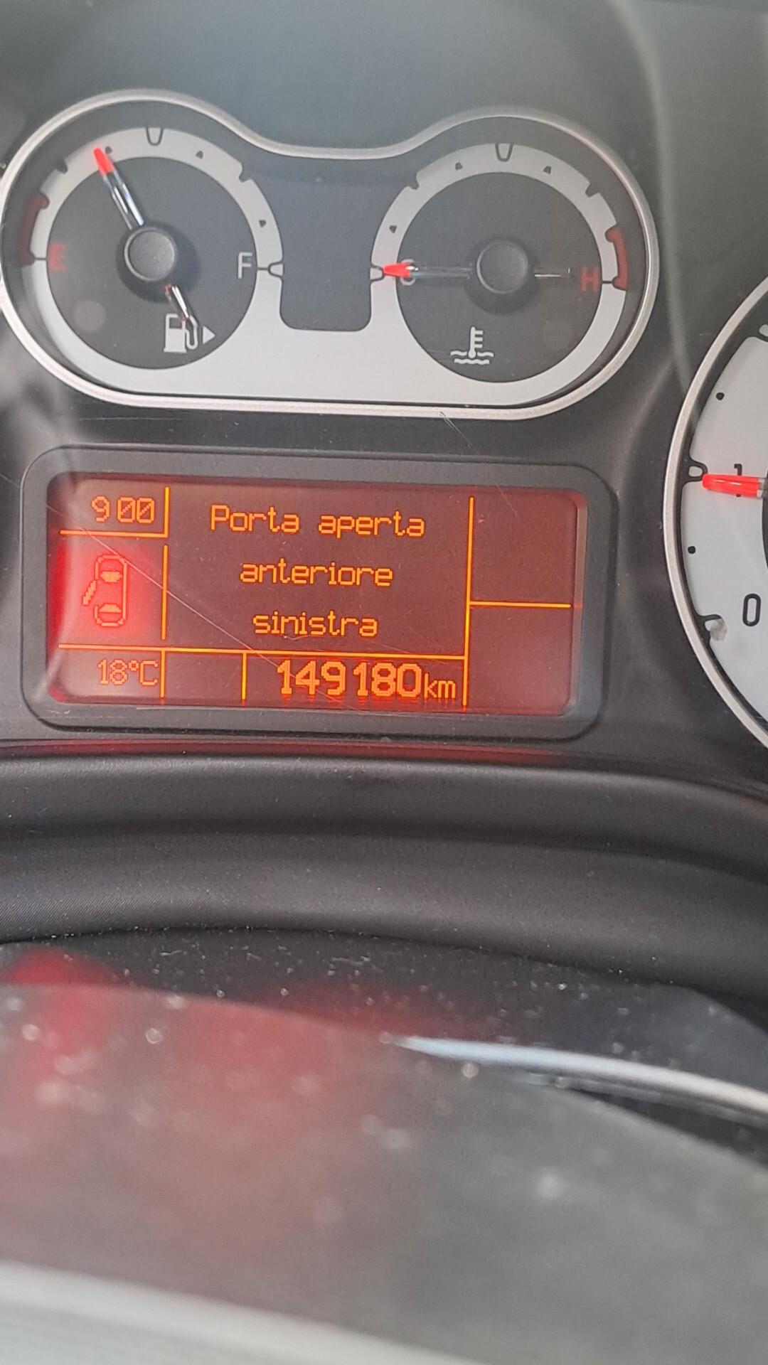 FIAT 500L LIVING 1.6 Multijet 120CV 7 POSTI