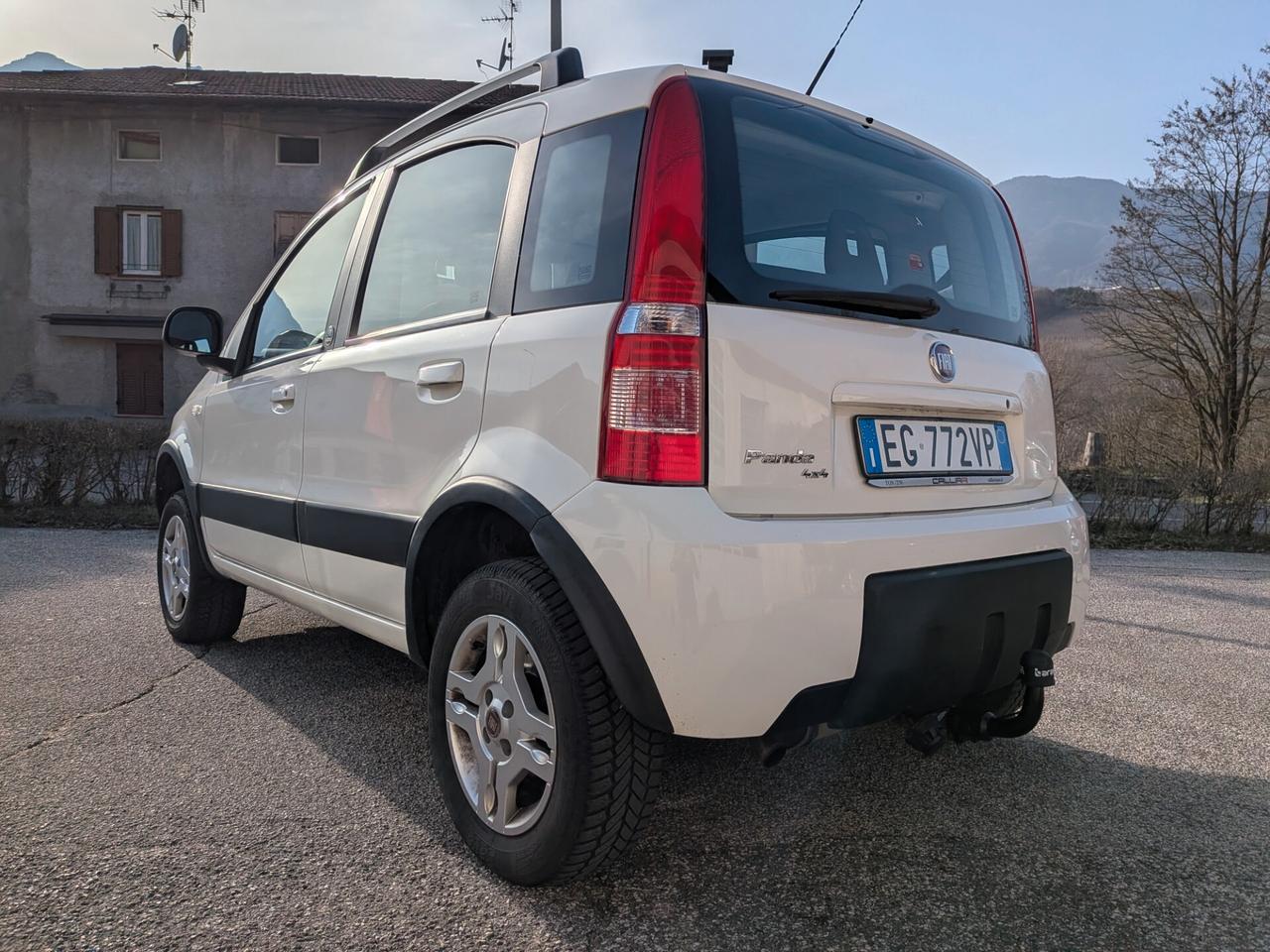 FIAT PANDA 4X4 1.3 MJT GANCIO TRAINO UNICO PROPRIETARIO