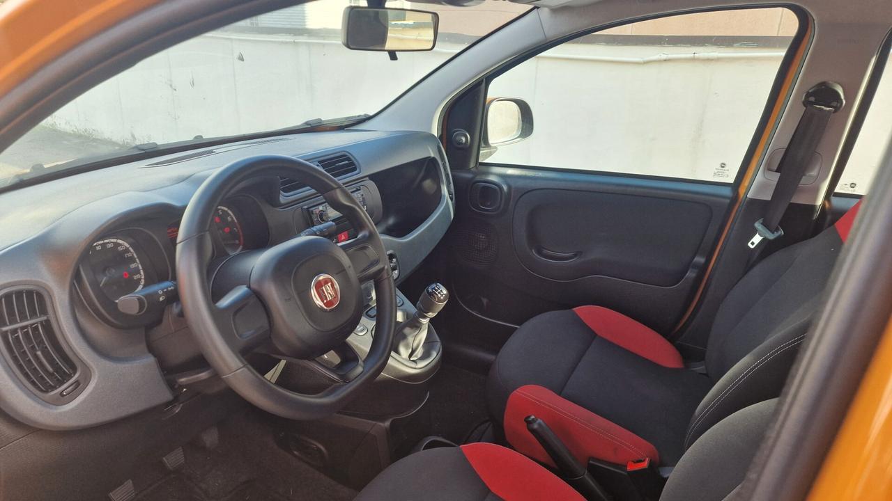 Fiat Panda 1.2 Connected by Wind