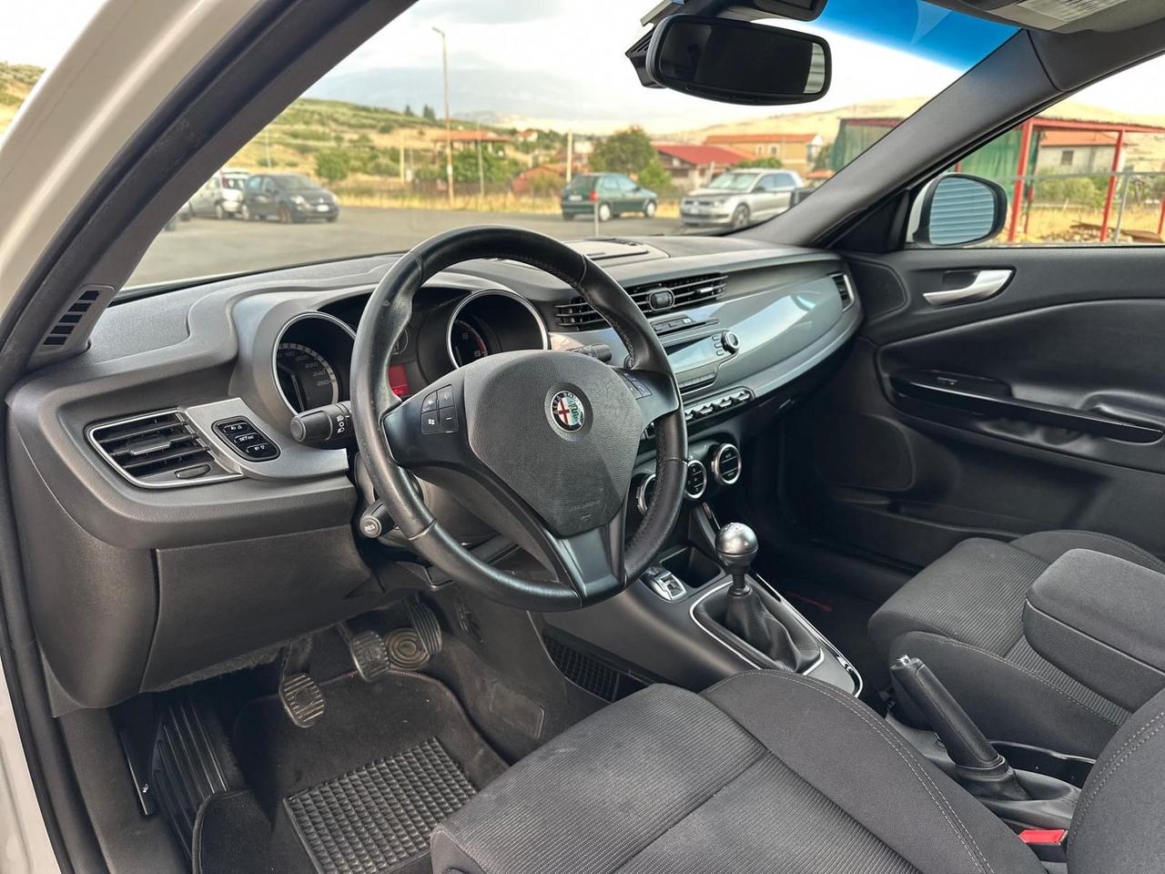 Alfa Romeo Giulietta 1.6 JTDm-2 105 CV Exclusive