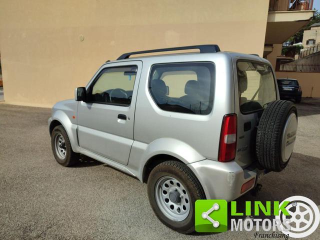 SUZUKI Jimny 1.3i 16V cat 4WD JLX