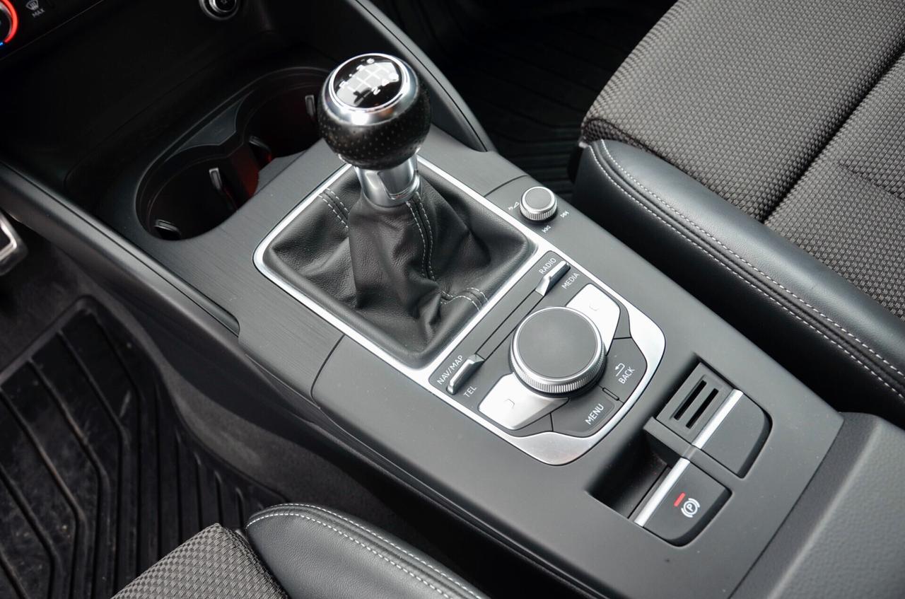 AUDI A3 SPORTBACK 2.0 TDI S-LINE INT EXT QUATTRO 150cv, UNICOPROP, UFF ITALIANA, EURO 6B, 18", NAVI, PERMUTE
