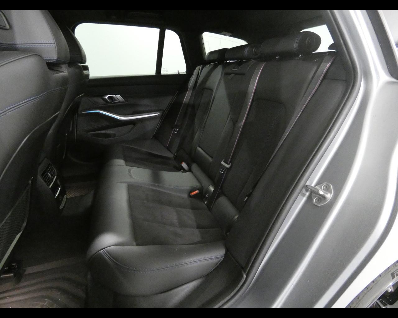 BMW Serie 3(G20/1-80/1) - 320d 48V xDrive Touring Msport