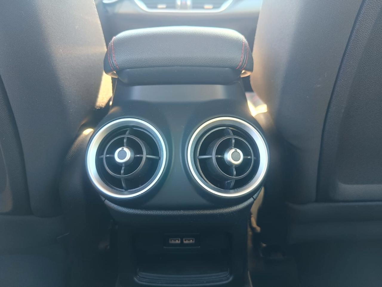 Alfa Romeo Stelvio 2.2 Turbodiesel 190 CV AT8 Q4 Business