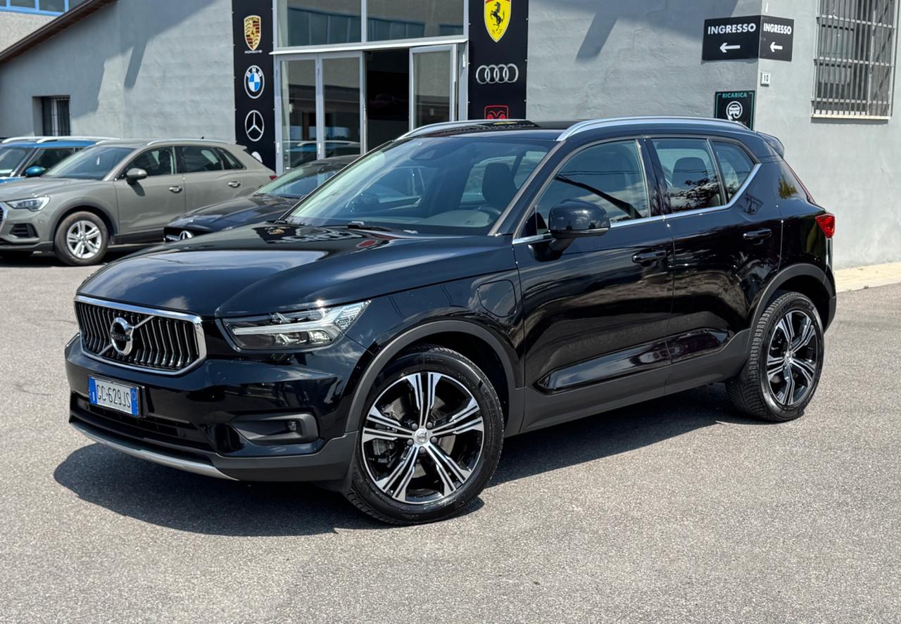 Volvo XC40 T5 Recharge Plug-in Hybrid R-design