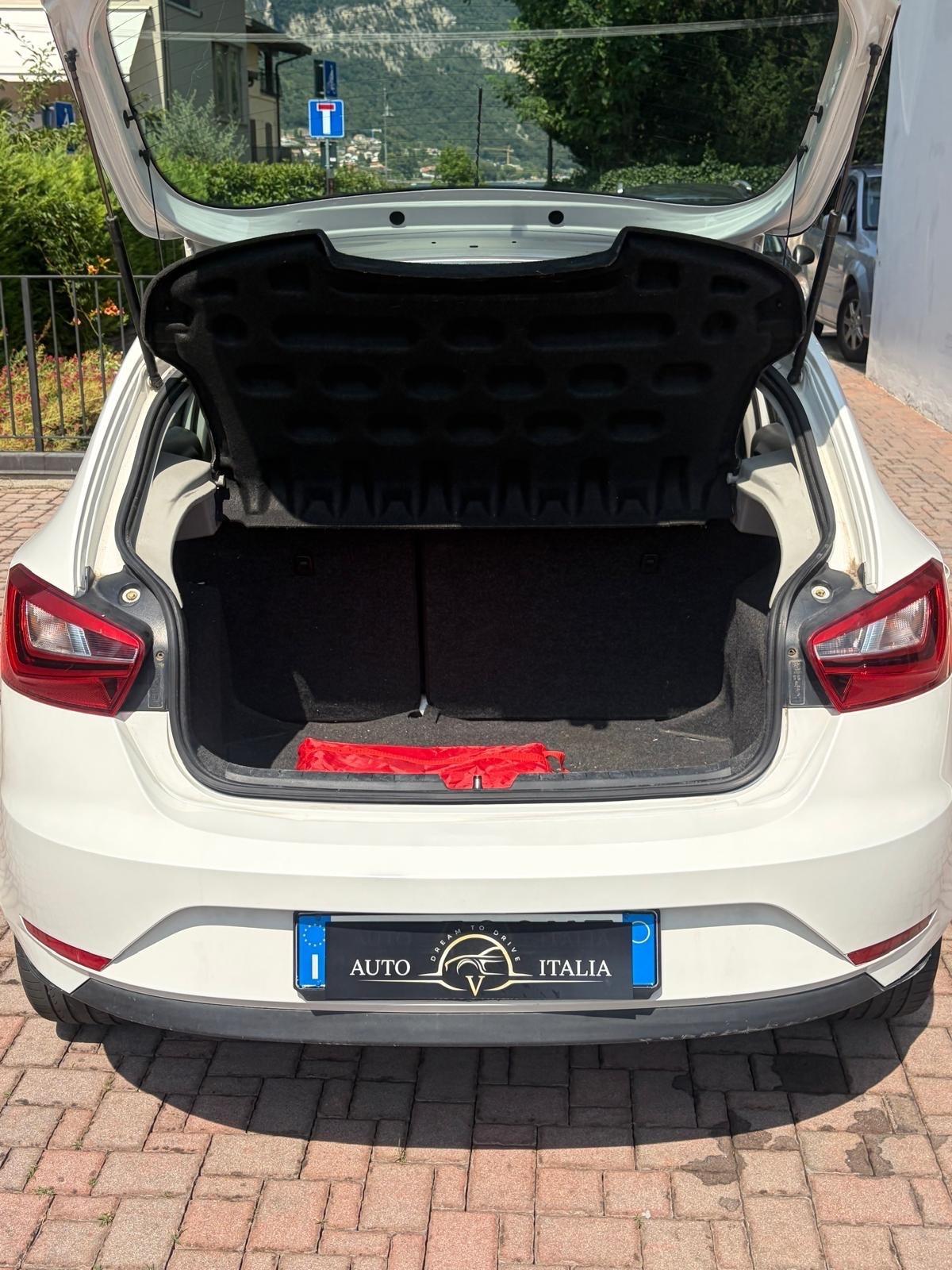 Seat Ibiza 1.4 TDI 75 CV CR 5p. Connect Grey