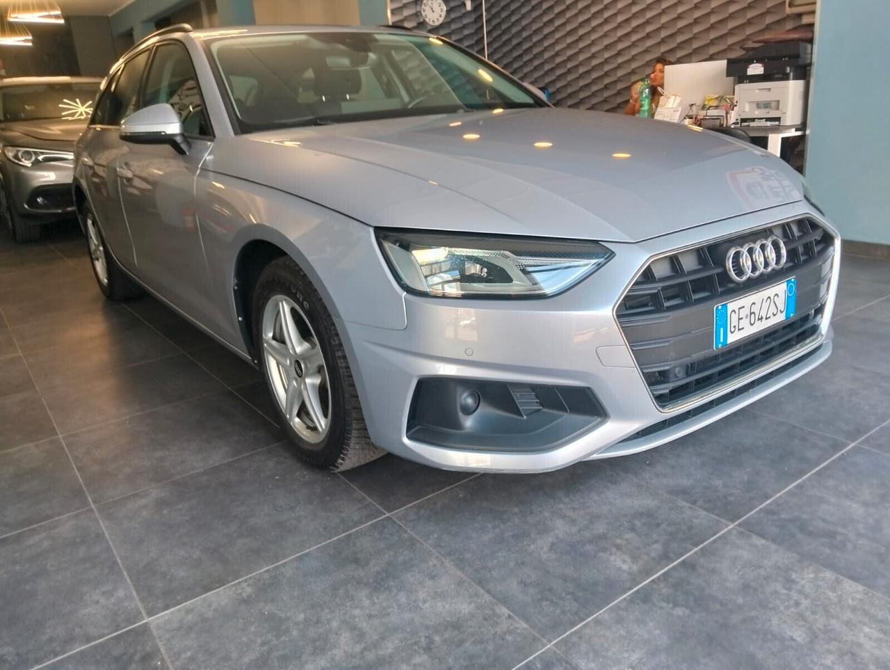 Audi A4 Avant 35 TDI/163 CV S tronic Business