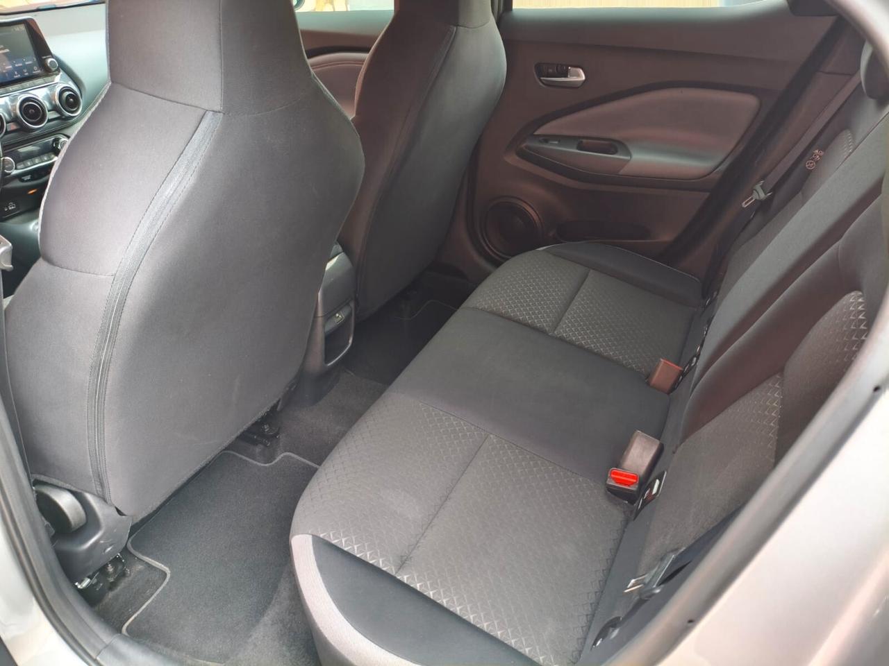 Nissan Juke 1.0 DIG-T 114 CV N-Connecta