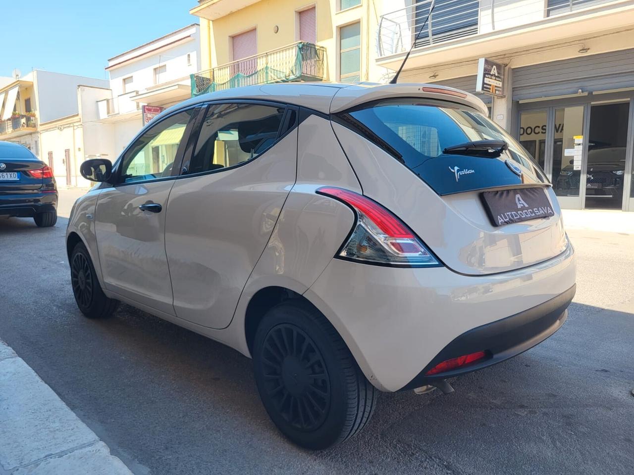 Lancia Ypsilon 1.2 69 CV 5 porte S&S Elefantino Blu...