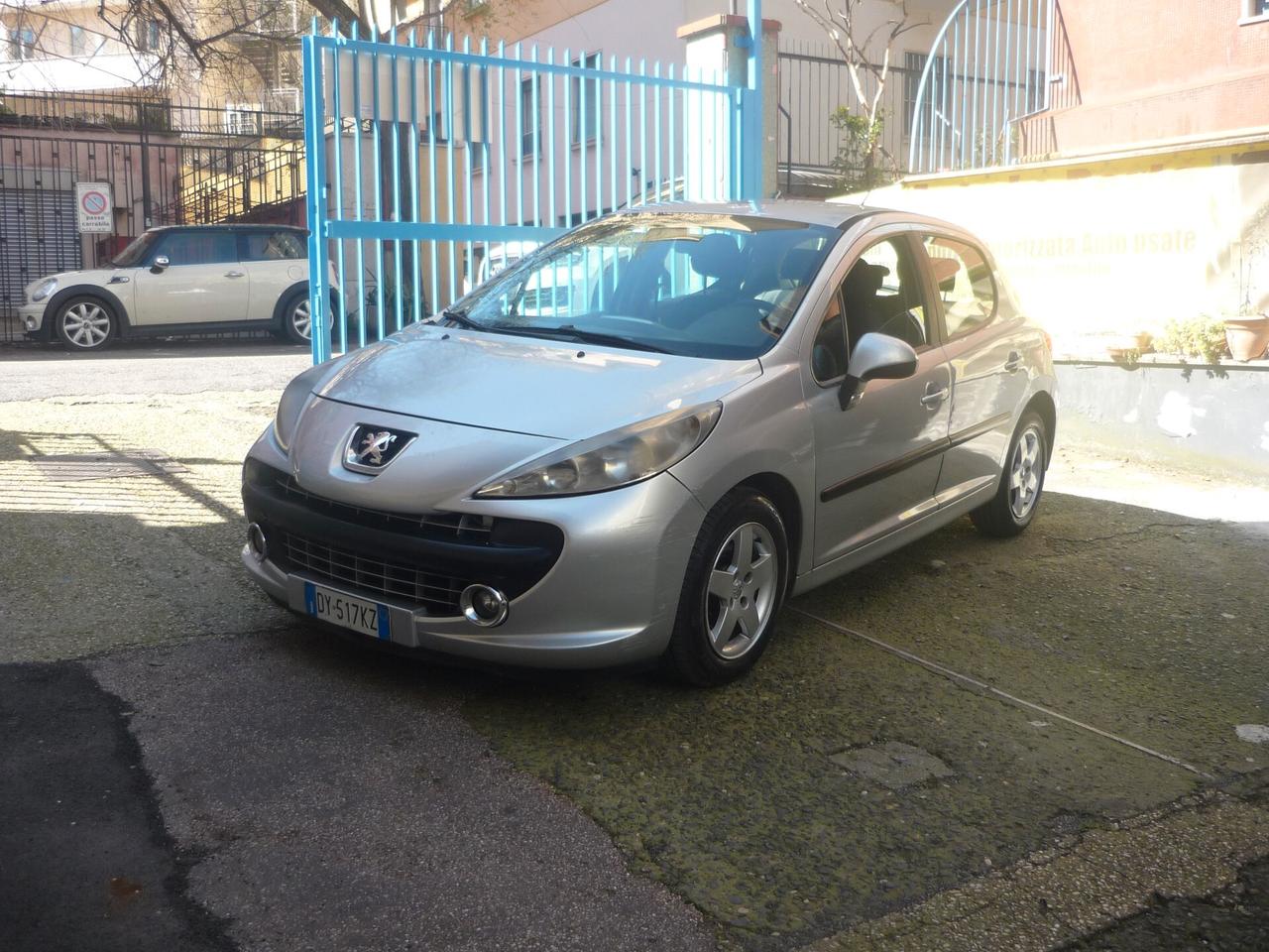 Peugeot 207 1.4 8V 75CV 5p. X Line ECO GPL