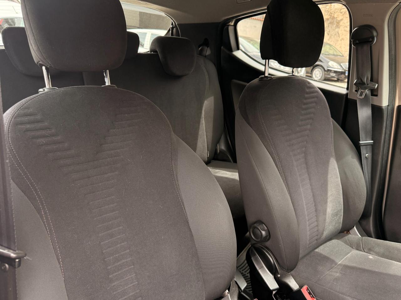 Lancia Ypsilon 1.2 69 CV 5 porte S&S Gold