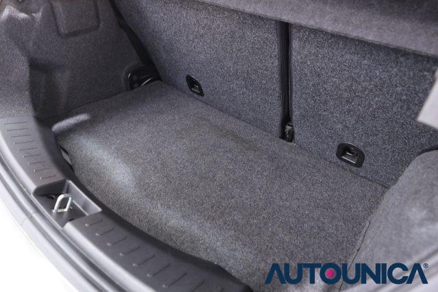 LANCIA Ypsilon 1.2 69 CV 5 PORTE GPL ECOCHIC ELEFANTINO BLU