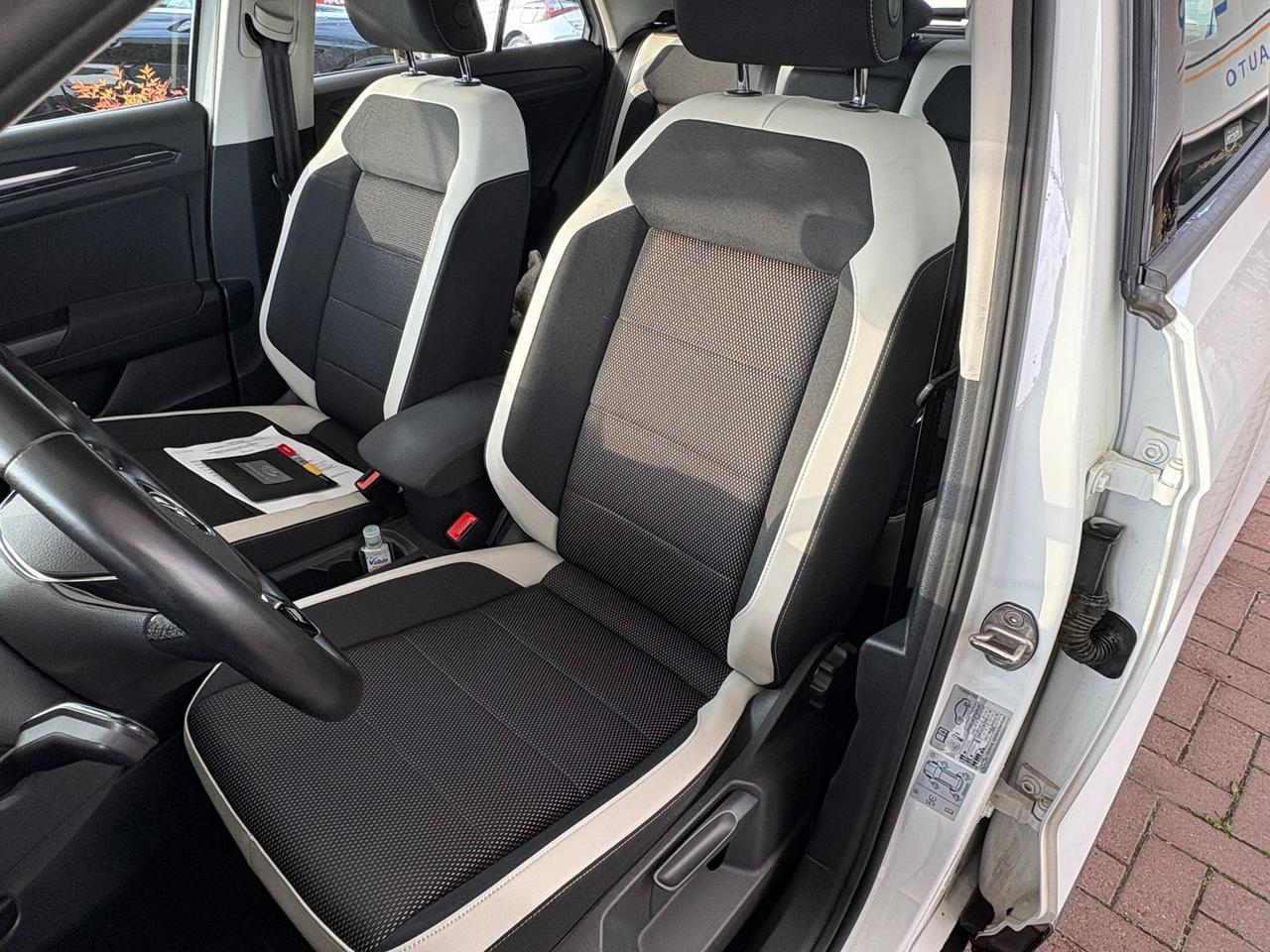 Volkswagen T-Roc Advanced 1.6 TDI #9825