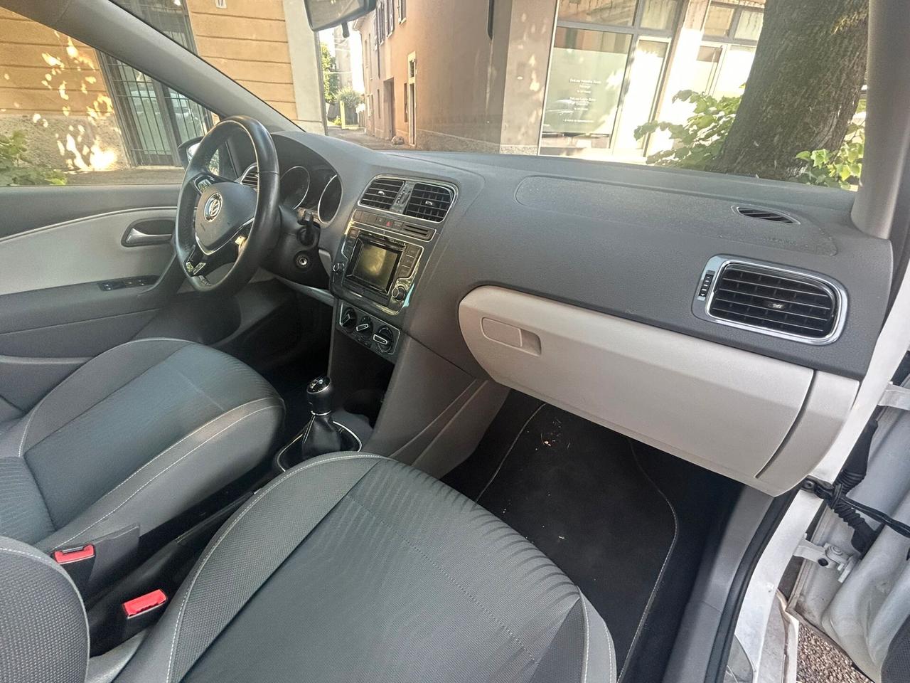 Volkswagen Polo V 2014 5p 1.0 mpi 75cv - ANCHE PER NEOPATENTATI