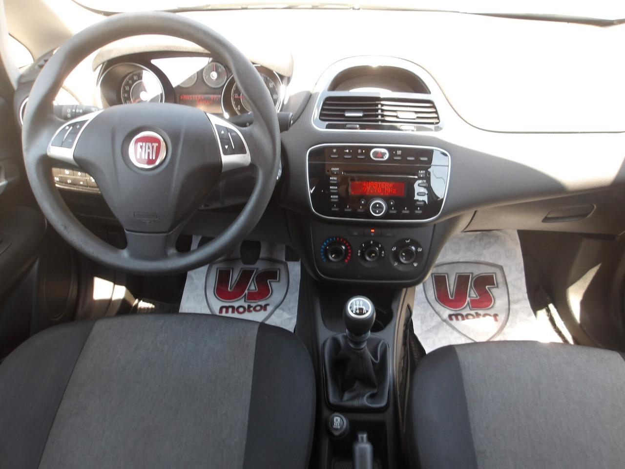 FIAT PUNTO 1.4 BENZ-2013