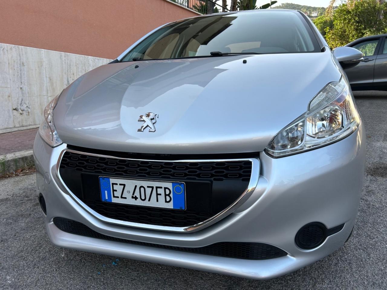 Peugeot 208 1.4 HDi ideale per neo patentati