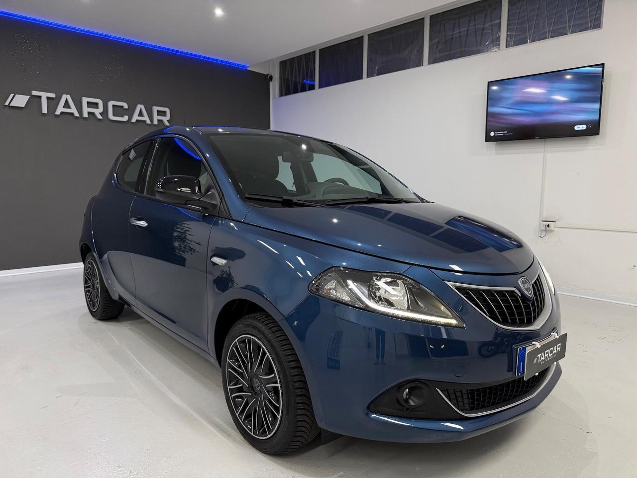 Lancia Ypsilon 1.0 FireFly S&S Hybrid Gold