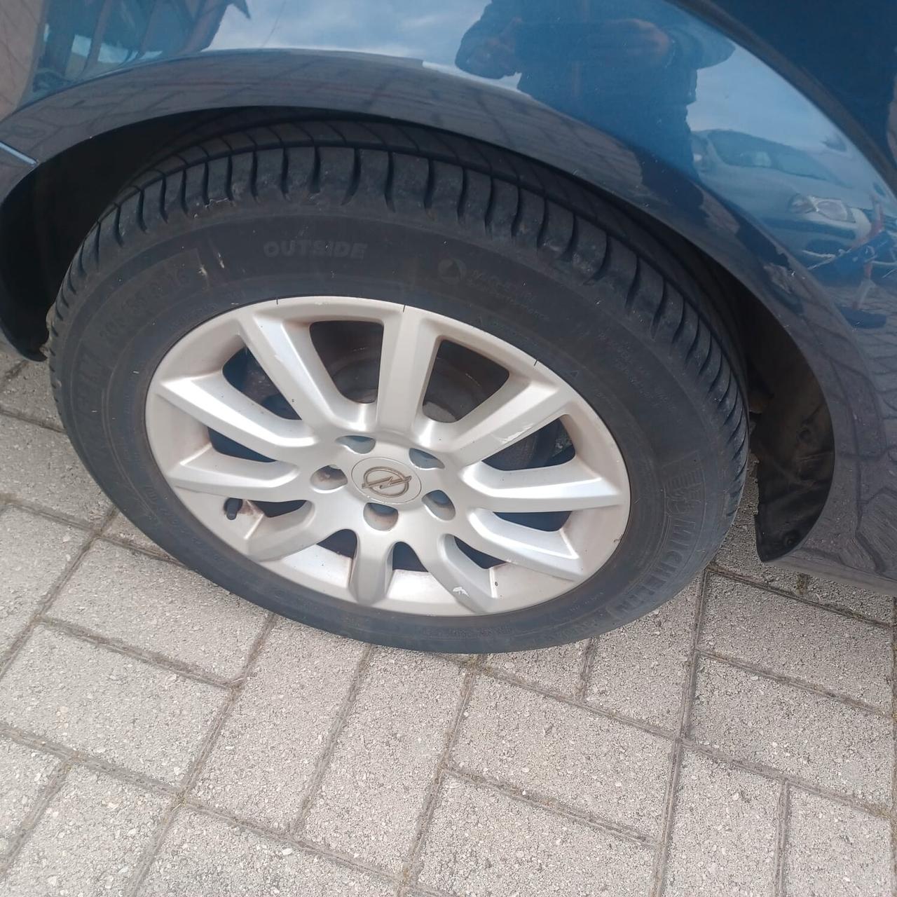 UNICO PROPRIETARIO TAGLIANDI UFFICIALI ASTRA 1.7 TDI SW