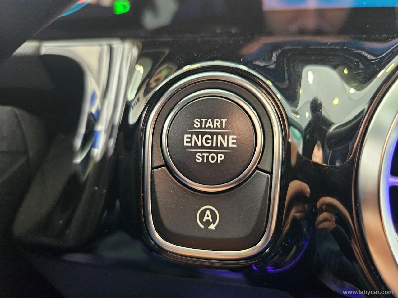 MERCEDES-BENZ GLA 200 d Automatic 4Matic Sport