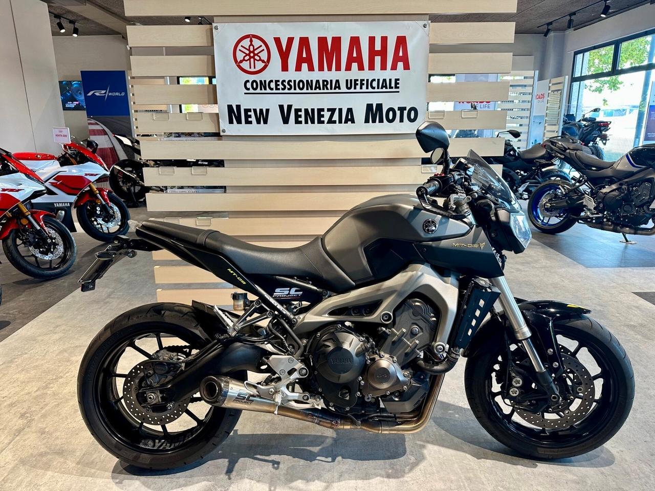 Yamaha MT-09 - 2015
