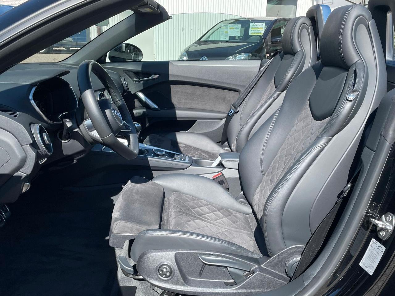 Audi TT Roadster 1.8 TFSI S line