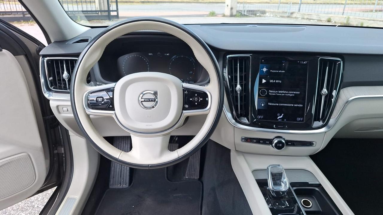 Volvo V60 B4 (d) Geartronic Momentum Business Pro