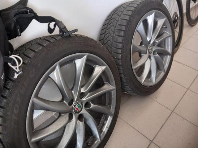 ALFA ROMEO Giulia 2.2 Turbodiesel 190 CV AT8 Ti - TAGLIANDATA