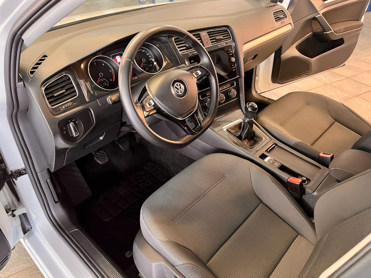 Volkswagen Golf 1.6 TDI 115 CV 5p. Business BlueMotion Technology