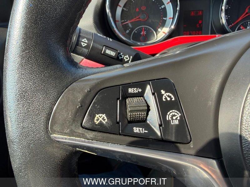 Opel Adam 1.2 70 CV Slam