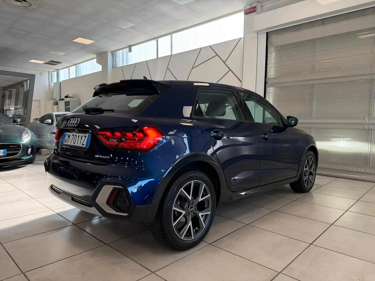 Audi A1 allstreet 30 TFSI Admired