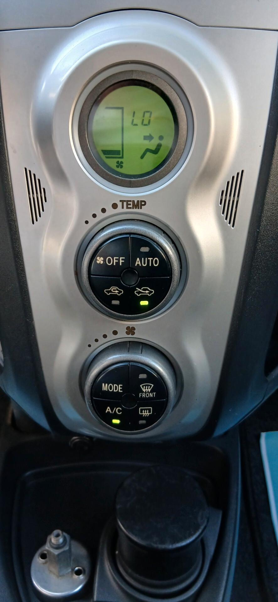 TOYOTA YARIS 1.0 GPL 5 PORTE PARI AL NUOVO