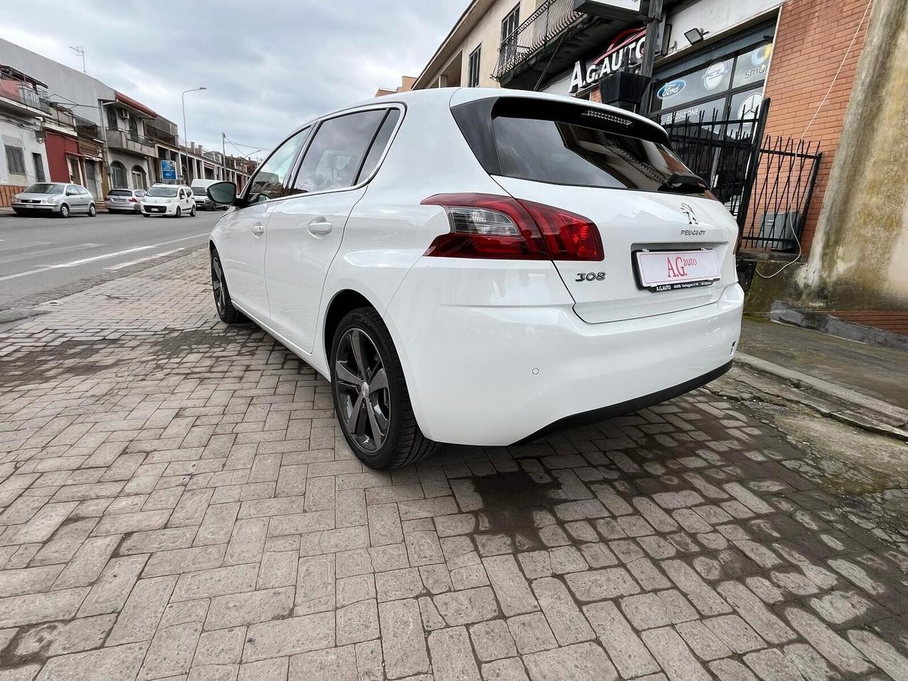 Peugeot 308 BlueHDi 130 S&S EAT8 Allure