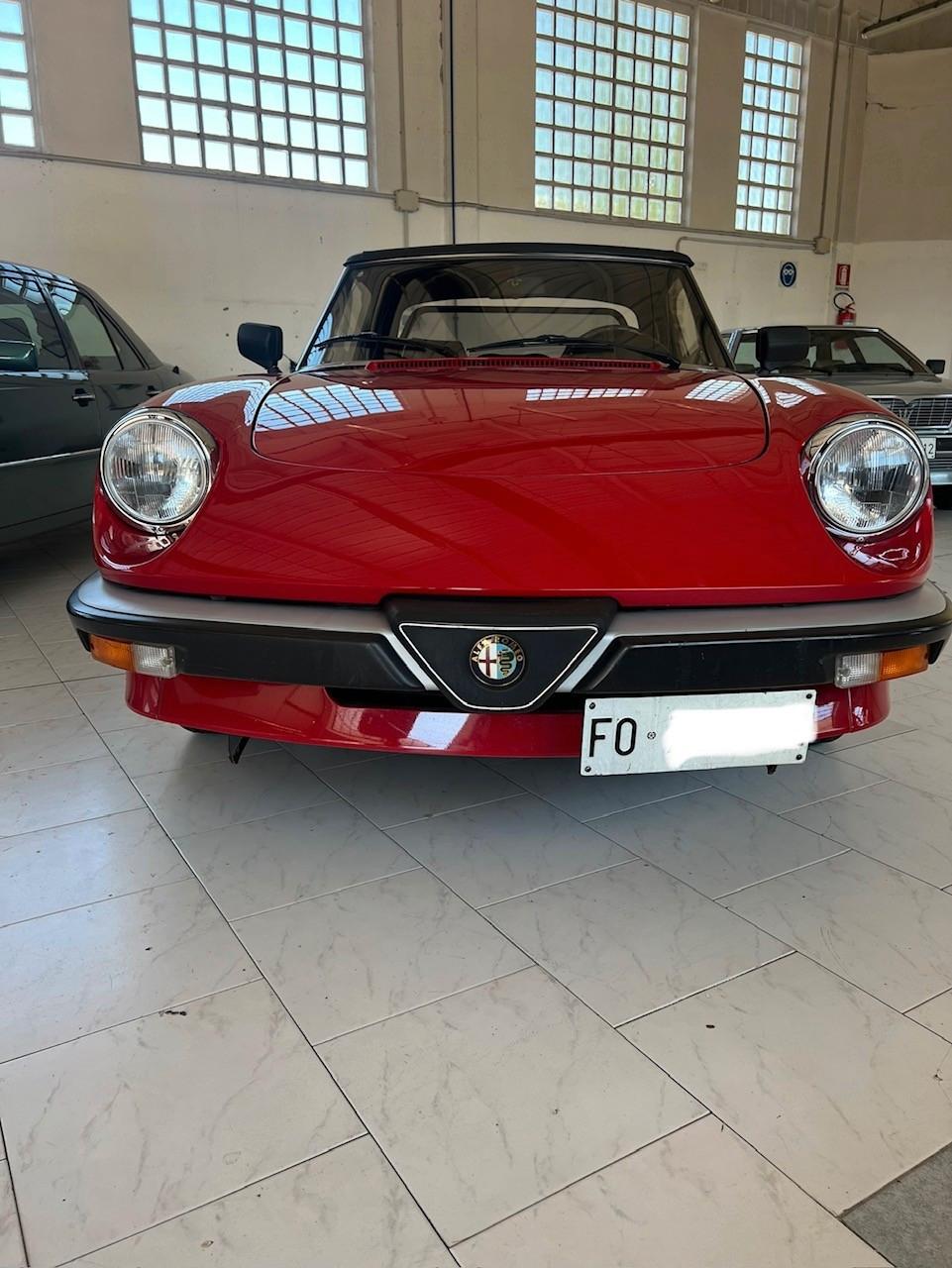 Alfa Romeo Spider 1.6