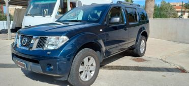 Nissan Pathfinder 2.5 dCi 4x4 7p