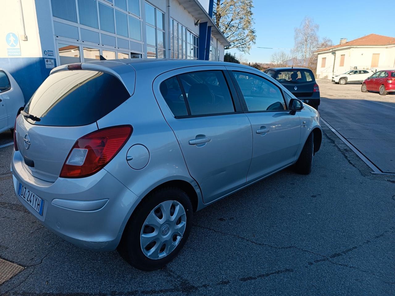 Opel Corsa 1.2 5 porte Enjoy