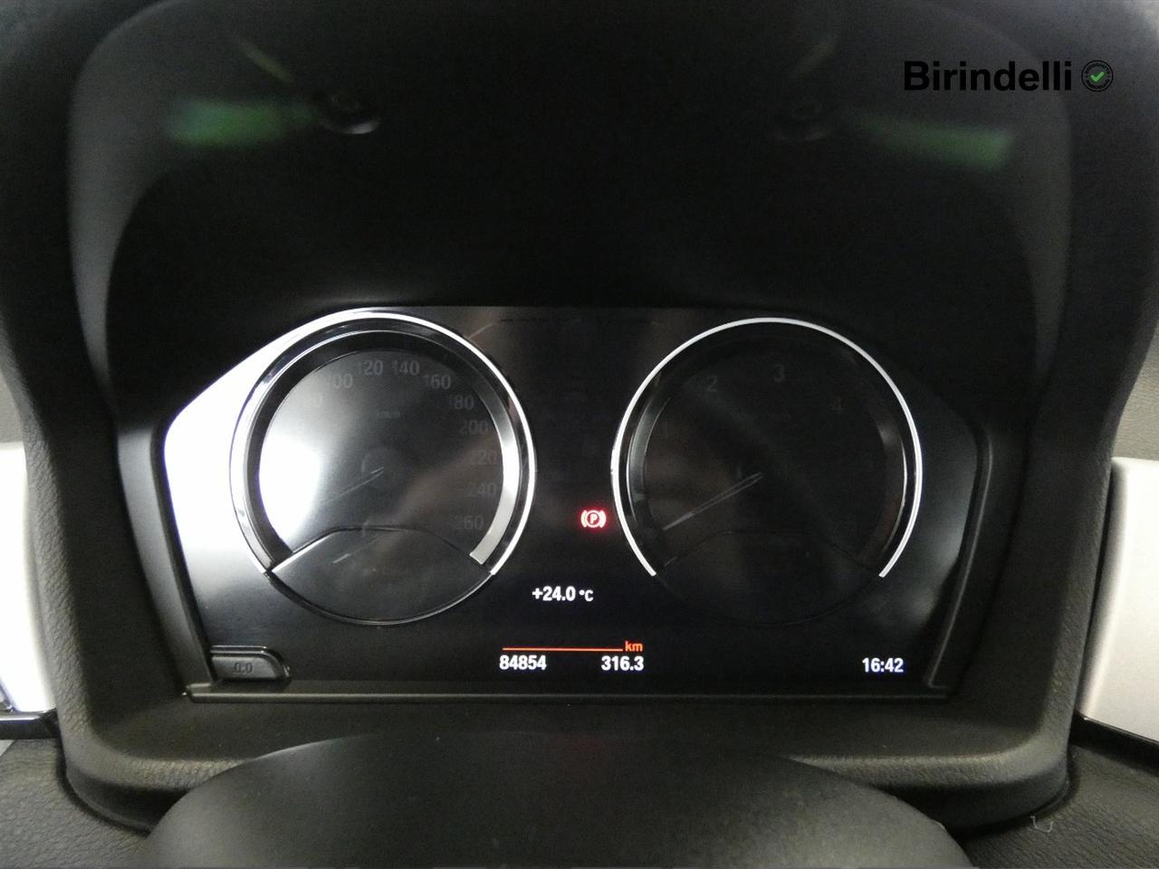 BMW X2 (F39) - X2 sDrive18d Business-X