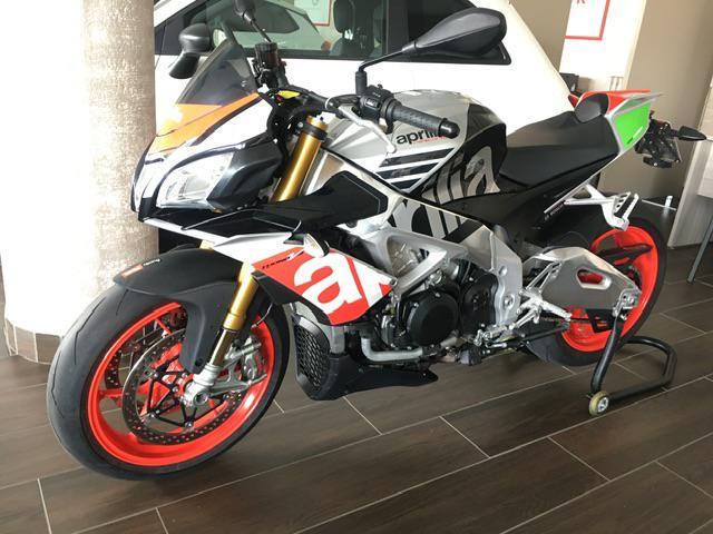 APRILIA TUONO V4 1100 Factory