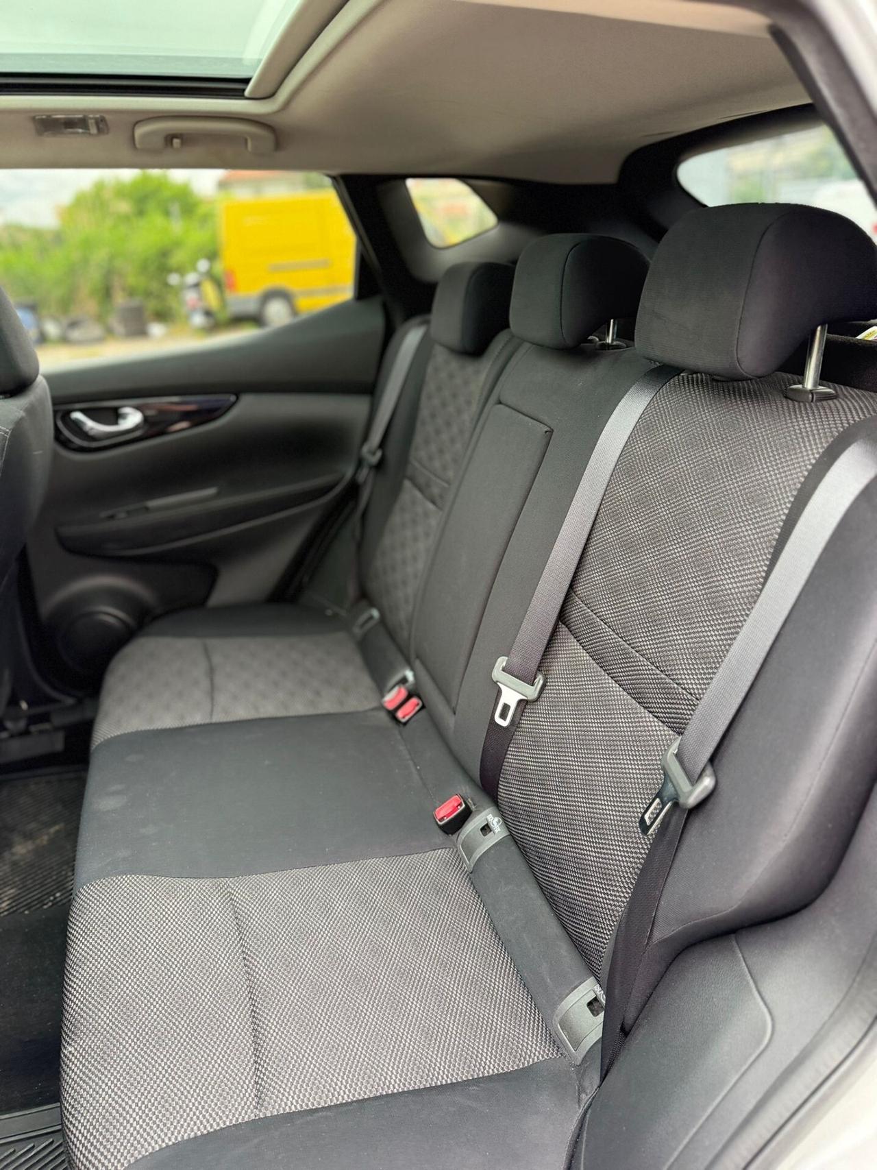 Nissan Qashqai 1.5 dCi DPF Tekna