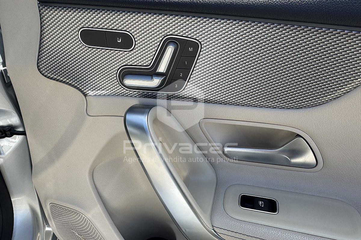 MERCEDES A 180 d Automatic Premium