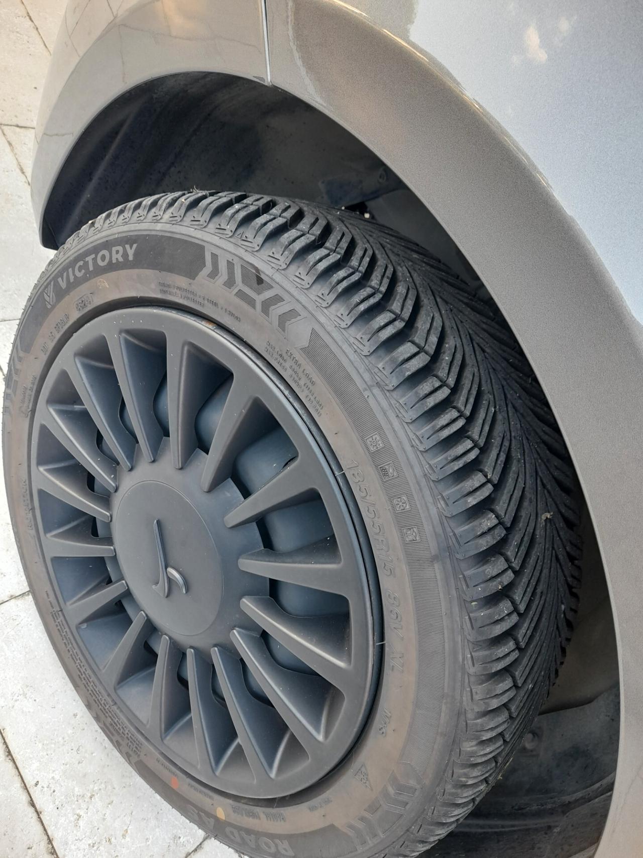 Lancia Ypsilon 1.0 Hybrid Gold