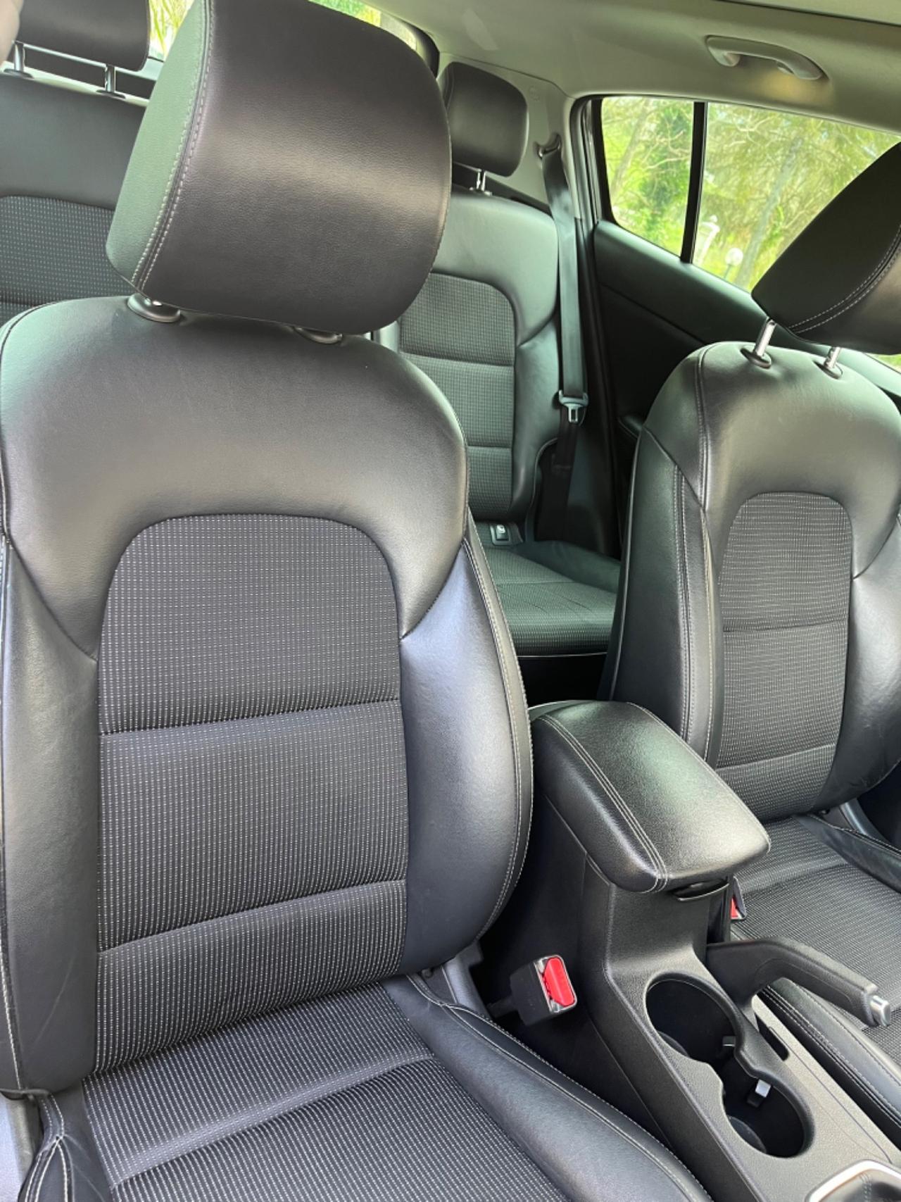 KIA SPORTAGE 1.7 GARANTITA 12 MESI UNICOPROPRIETARIO