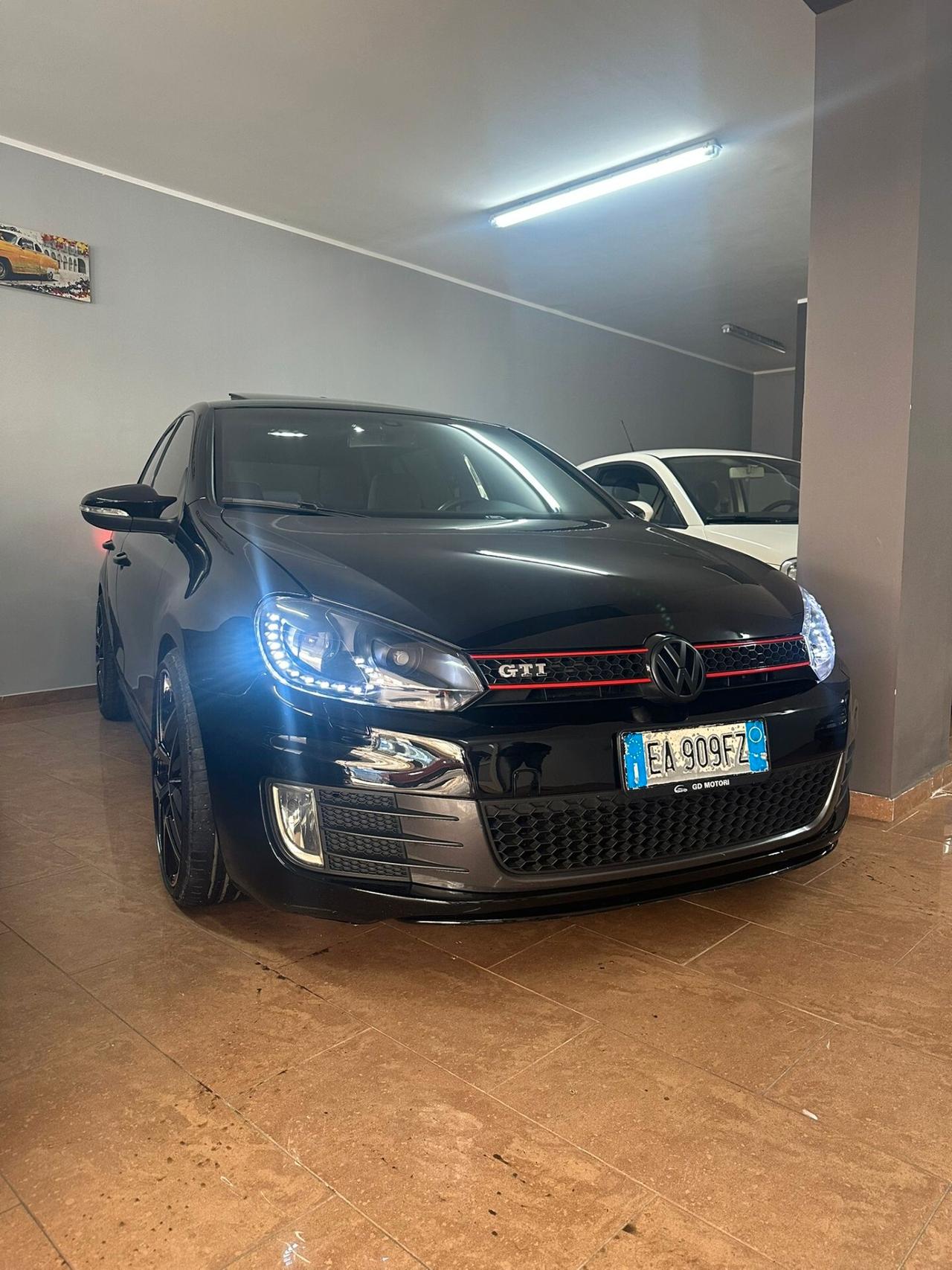 Volkswagen Golf GTI 2.0 TSI 5p.