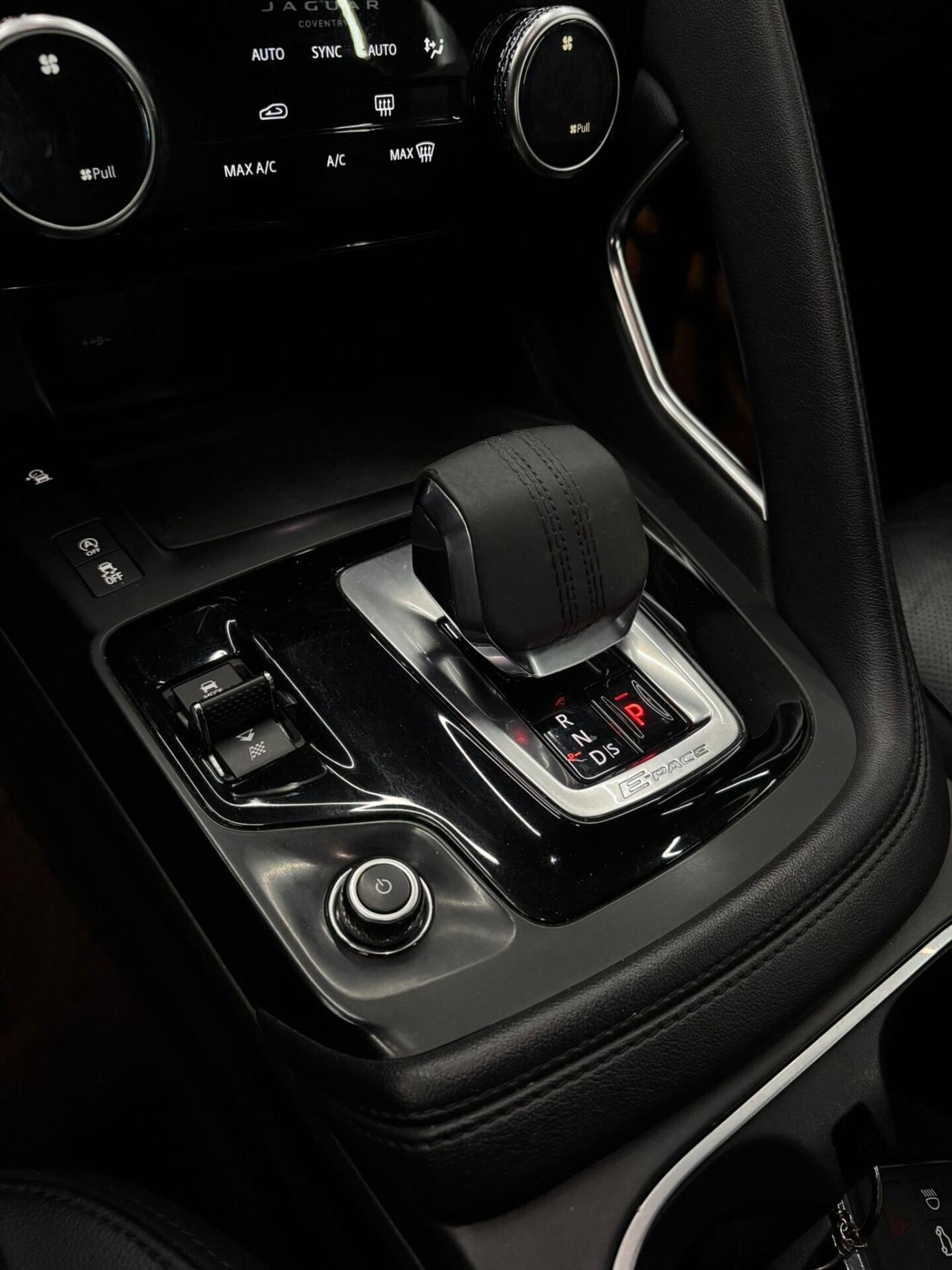 Jaguar E-Pace 2.0D I4 163 CV AWD Auto SE